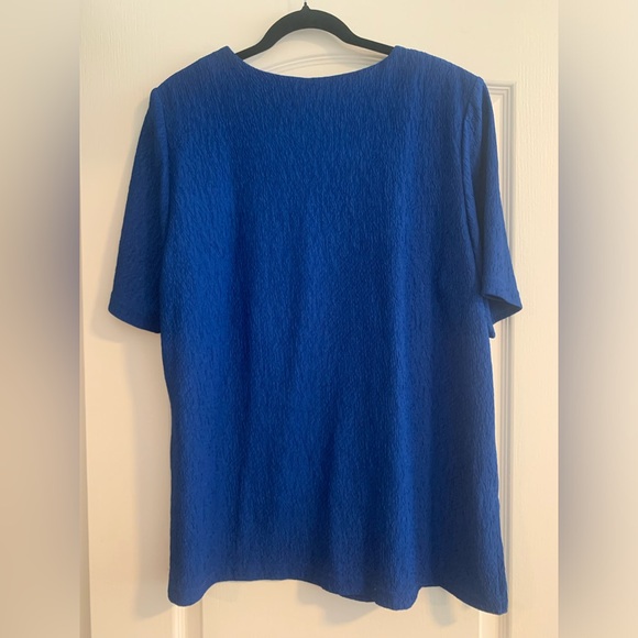 VINTAGE: Made in Canada Blouse - Picture 2 of 6